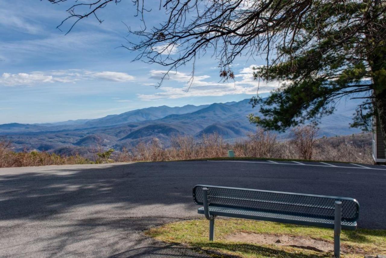 Smoky Mountains Studio With Balcony Apartman Gatlinburg Kültér fotó