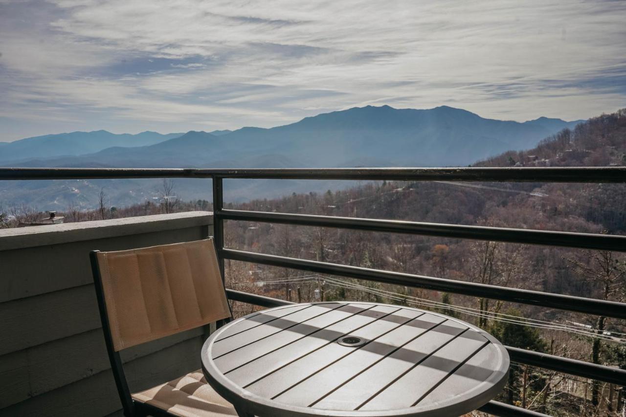 Smoky Mountains Studio With Balcony Gatlinburg Kültér fotó